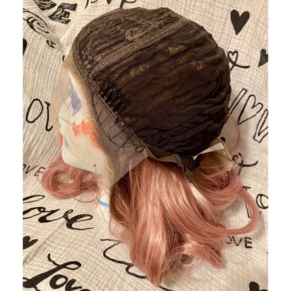 ⛔️SOLD⛔️ CSC “Sparkling Rosé” High Quality Synthetic Wig NWT - Picture 8 of 8